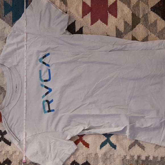 3 For 1 RVCA Shirts Bundle - Picture 3 of 4